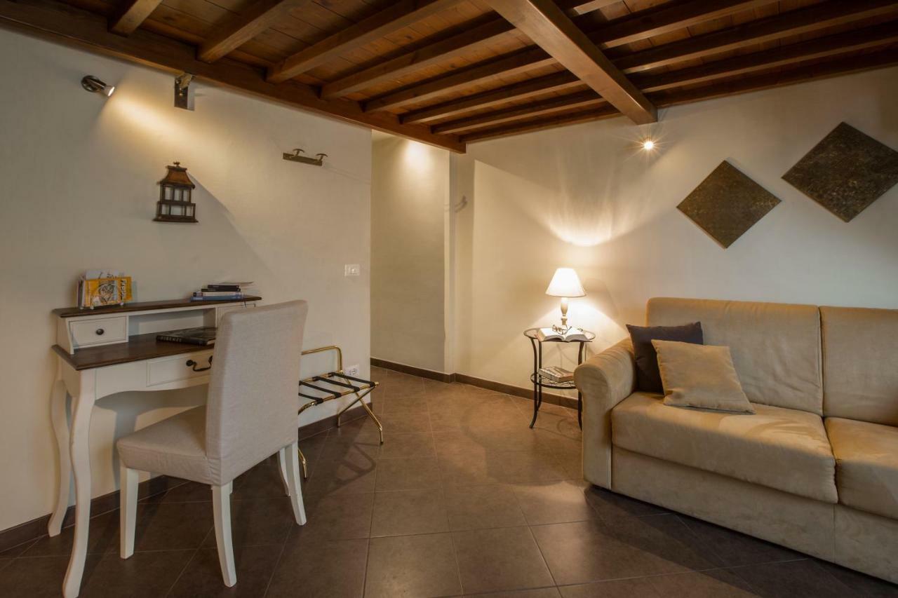 Charming Suite Cavour Heart Of Florence Luaran gambar