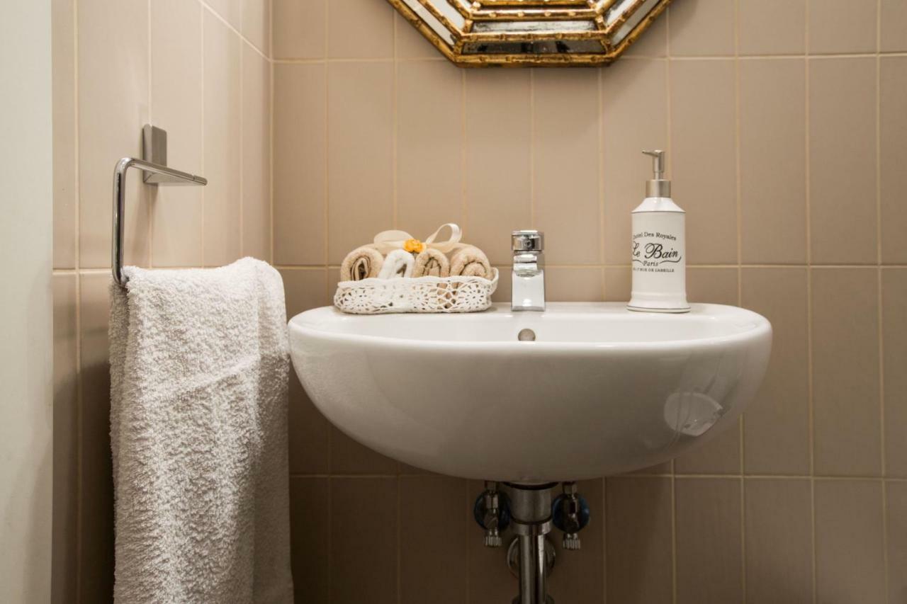 Charming Suite Cavour Heart Of Florence Luaran gambar