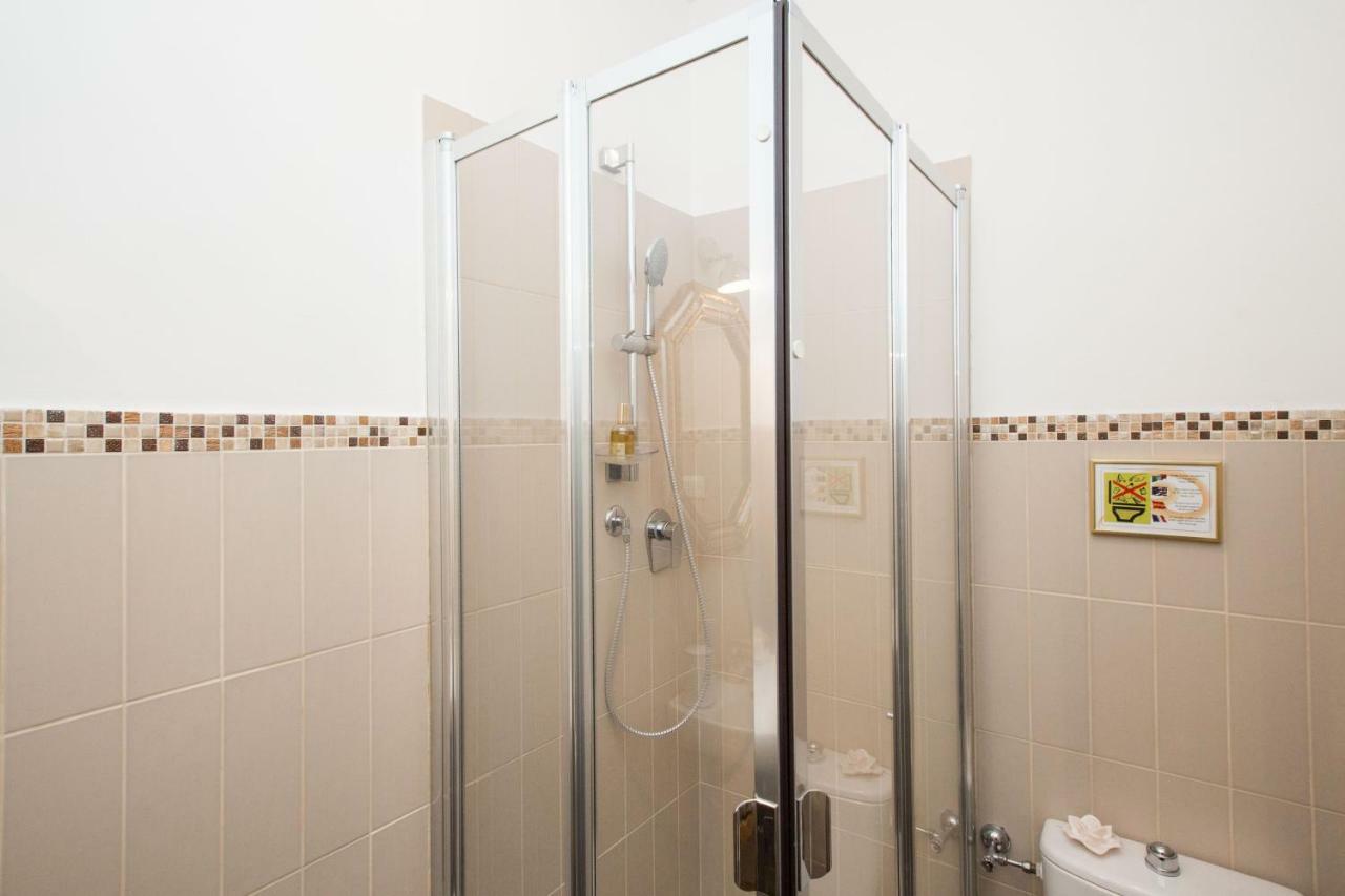 Charming Suite Cavour Heart Of Florence Luaran gambar